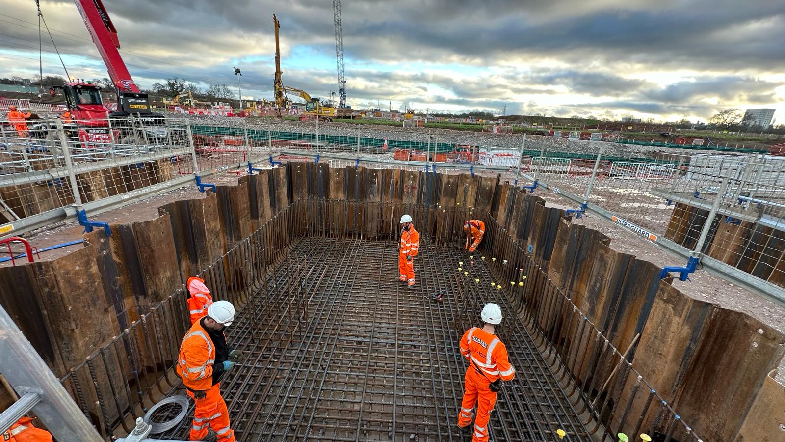 Cofferdam rebar fixing — pile cap construction